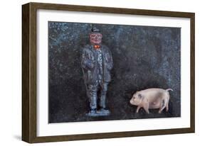 Plump Pig and Farmer-Den Reader-Framed Photographic Print