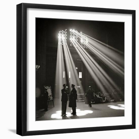 Police in Waiting Room of the Union Station, Chicago-null-Framed Premium Photographic Print