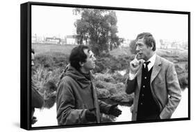 POLICE PYTHON, 1976 directed by ALAIN CORNEAU On the set, Alain Corneau directs Yves Montand (b/w p-null-Framed Stretched Canvas