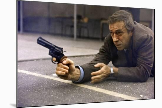 POLICE PYTHON, 1976 directed by ALAIN CORNEAU Yves Montand (photo)-null-Mounted Photo