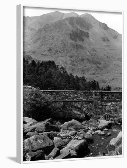 Pont Ben-Y-Benglog-null-Framed Photographic Print