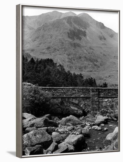 Pont Ben-Y-Benglog-null-Framed Photographic Print