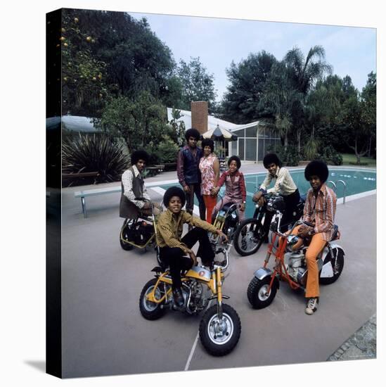 Pop Group Jackson Five: Jackie, Parents Joe and Katherine, Marlon, Tito, Jermaine and Michael-John Olson-Stretched Canvas