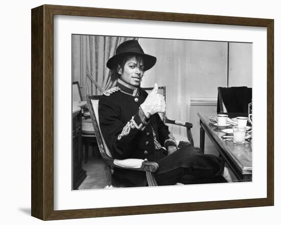 Pop Star Michael Jackson in His Hotel Room Prior to Party for Him at the Museum of Natural History-David Mcgough-Framed Premium Photographic Print