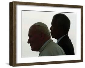 Pope John Paul II and South African President Nelson Mandela-null-Framed Premium Photographic Print