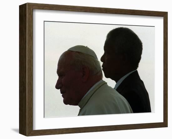 Pope John Paul II and South African President Nelson Mandela-null-Framed Photographic Print