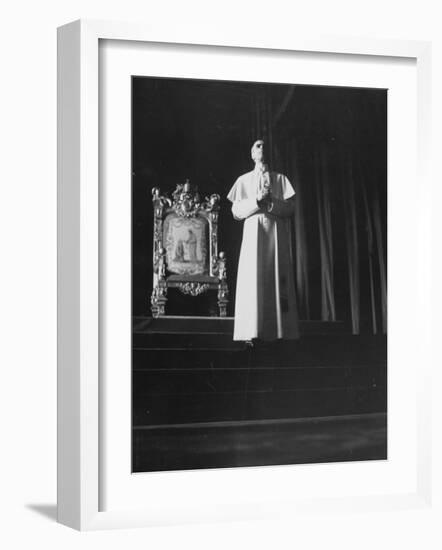 Pope Pius Xii Speaking at the Press Conference-null-Framed Photographic Print