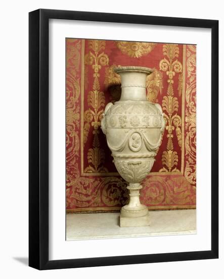 Pope's Apartment, Apartment Louis Xv Bedroom: Vase-null-Framed Giclee Print