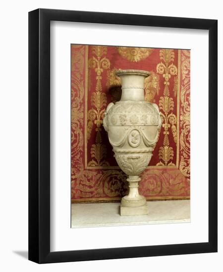 Pope's Apartment, Apartment Louis Xv Bedroom: Vase-null-Framed Giclee Print