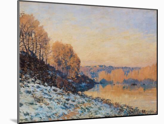 Port-Marly, White Frost, 1872-Alfred Sisley-Mounted Giclee Print