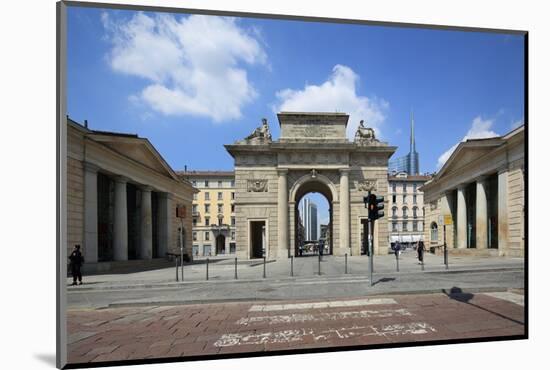 Porta Garibaldi, Milan, Lombardy, Italy, Europe-Vincenzo Lombardo-Mounted Photographic Print