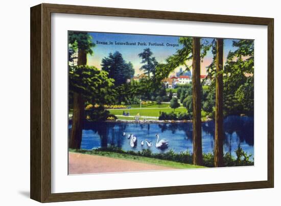 Portland, Oregon - Laurelhurst Park Scene-Lantern Press-Framed Art Print