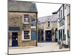 Portland Square, Bakewell, Peak District, Derbyshire, England, United Kingdom-Pearl Bucknall-Mounted Photographic Print