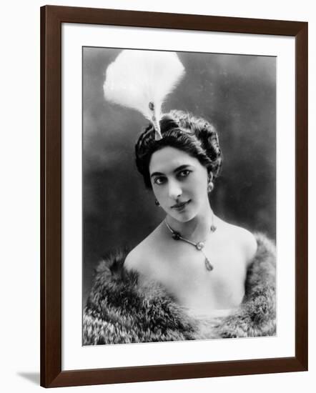 Portrait around, 1900 of the famous Dutch dancer MATA HARI, in a white dress (b/w photo)-null-Framed Photo