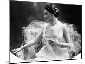 Portrait around, 1900 of the famous Dutch dancer MATA HARI, in a white dress (b/w photo)-null-Mounted Photo