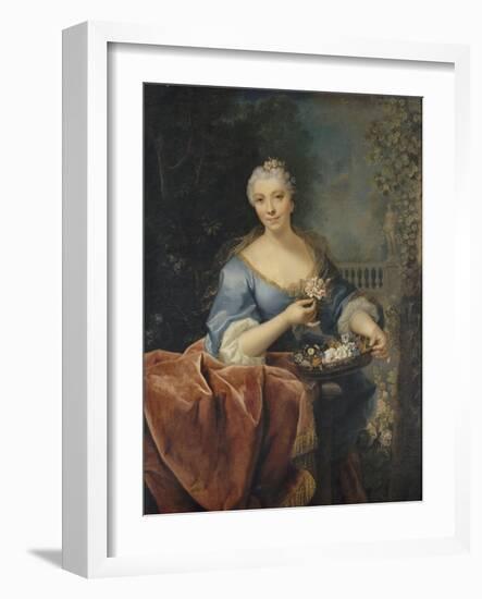 Portrait de dame tenant une corbeille de Fleurs sur fond de parc avec une balustrade et une statue-Jean Raoux-Framed Giclee Print