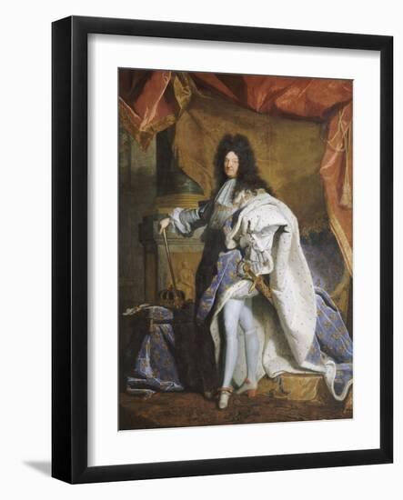 Portrait en pied de Louis XIV âgé de 63 ans en grand costume royal (1638-1715)-Hyacinthe Rigaud-Framed Giclee Print