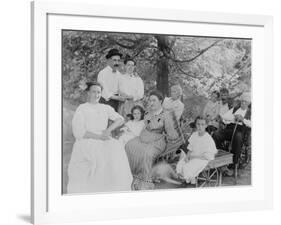 Portrait of a Family-null-Framed Photographic Print