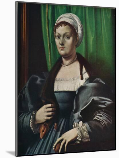 'Portrait of a lady', 16th century-Giulio Romano-Mounted Giclee Print