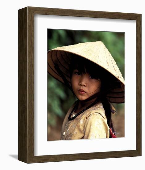 Portrait of a Vietnamese Girl-Keren Su-Framed Art Print