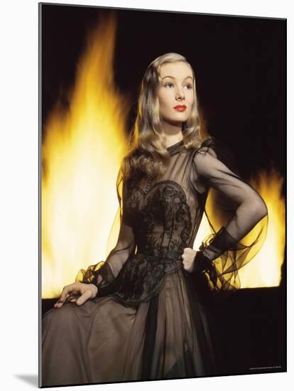 Portrait of Actress Veronica Lake-Eliot Elisofon-Mounted Premium Photographic Print