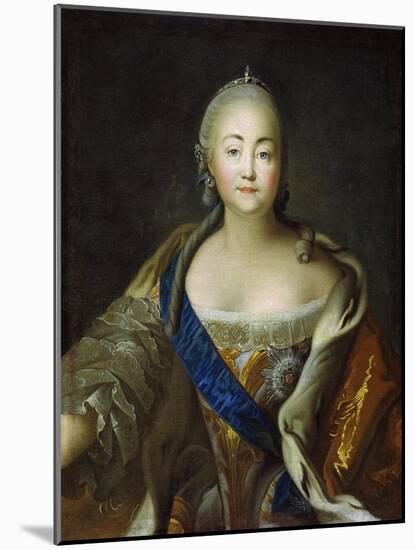 Portrait of Empress Elisabeth, 1750s-1760s-Ivan Petrovich Argunov-Mounted Giclee Print