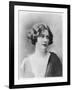 Portrait of Isadora Duncan (1877-1927)-French Photographer-Framed Photographic Print