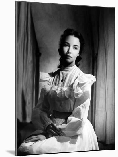 Portrait of Jennie, Jennifer Jones, 1948-null-Mounted Photo