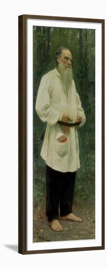 Portrait of Lev Tolstoy (1828-1910) 1901-Ilya Efimovich Repin-Framed Giclee Print