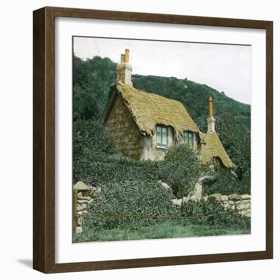 Portsmouth (England), Fishermen's House-Leon, Levy et Fils-Framed Photographic Print