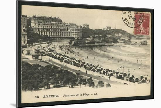 Postcard Depicting the Grande Plage of Biarritz, C.1900 (B/W Photo)-French Photographer-Mounted Giclee Print