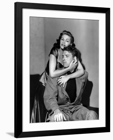Pour Toi j'ai Tue CRISS CROSS by RobertSiodmak with Yvonne by Carlo and Burt Lancaster, 1949 (b/w p-null-Framed Photo