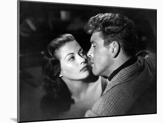 Pour toi j'ai tue CRISS CROSS by RobertSiodmak with Yvonne by Carlo, Burt Lancaster, 1949 (b/w phot-null-Mounted Photo