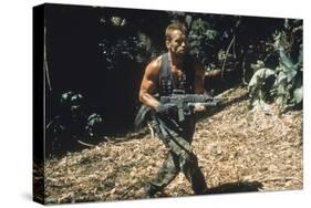 PREDATOR, 1987 directed by JOHN McTIERNAN Arnold Scharzenegger (photo)-null-Stretched Canvas