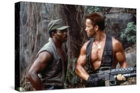 PREDATOR, 1987 directed by JOHN McTIERNAN Carl Weathers and Arnold Scharzenegger (photo)-null-Stretched Canvas