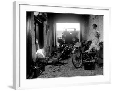 Preparation for the 1924 Isle of Man Amateur TT Race Photograp amateur Porn Pic Hd Preparation for the 1924 Isle of Man Amateur TT Race Photograp picture