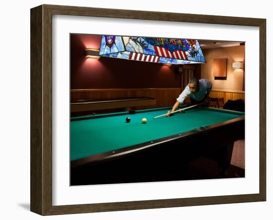 Pres Barack Obama Plays Game of Pool Following Conclusion of G8 Summit, Camp David, May 19, 2012-null-Framed Photo