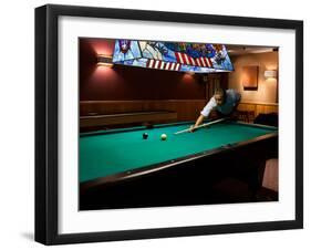 Pres Barack Obama Plays Game of Pool Following Conclusion of G8 Summit, Camp David, May 19, 2012-null-Framed Photo