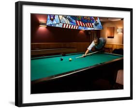 Pres Barack Obama Plays Game of Pool Following Conclusion of G8 Summit, Camp David, May 19, 2012-null-Framed Photo