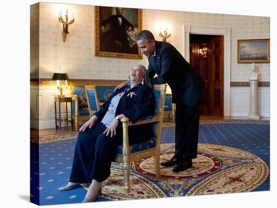 Pres Barack Obama Talks with Presidental Medal of Freedom Recipient Toni Morrison, May 29, 2012-null-Stretched Canvas