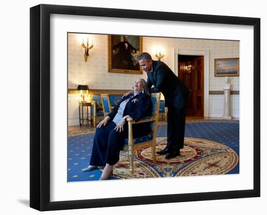 Pres Barack Obama Talks with Presidental Medal of Freedom Recipient Toni Morrison, May 29, 2012-null-Framed Photo