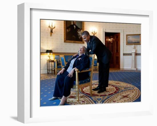 Pres Barack Obama Talks with Presidental Medal of Freedom Recipient Toni Morrison, May 29, 2012-null-Framed Photo