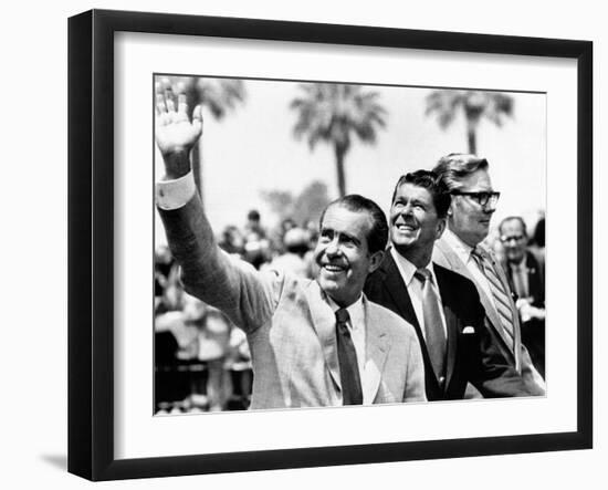 Pres Richard Nixon, Gov Ronald Reagan and Donald Johnson, Administrator of Veterans Affairs-null-Framed Photo