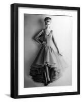 Presentation in February 1961 of Fashion by Nina Ricci for Spring-Summer 1961 : Evening Dress-null-Framed Photo