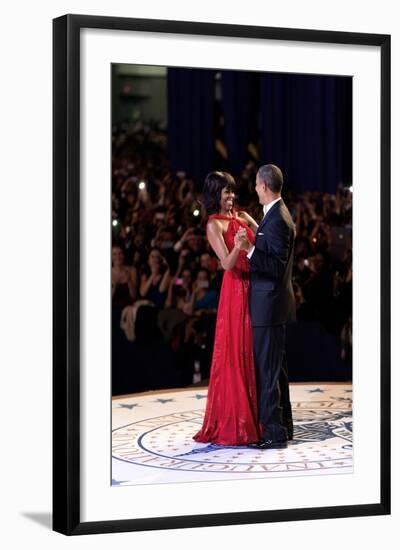 President Barack and Michelle Obama Dance at the Commander in Chief Inaugural Ball-null-Framed Photo