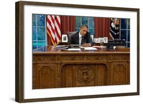 President Barack Obama at His Oval Office Desk, Sept. 7, 2011-null-Framed Photo