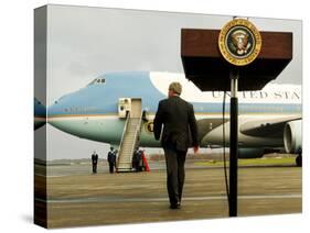 President Bush Walks Back to Air Force One after Speaking to Reporters at Toledo Express Airport-null-Stretched Canvas