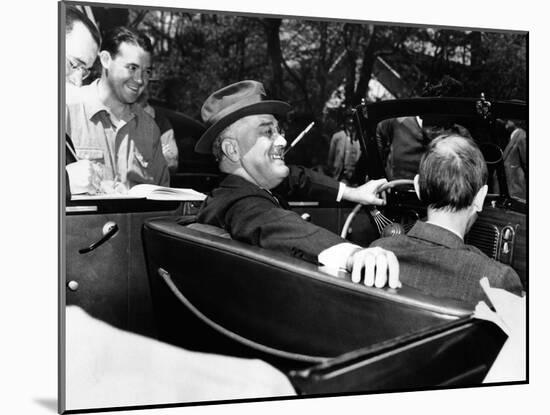 President Franklin Roosevelt, Debonair with His Cigarette Holder-null-Mounted Photo