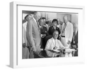 President Franklin Roosevelt Signs the Social Security Bill-null-Framed Photo