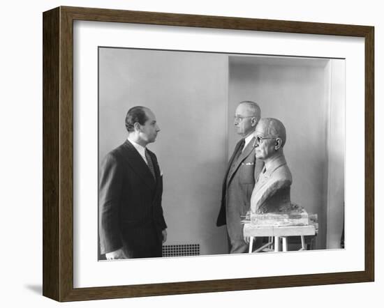 President Harry Truman Poses Next to the Bust by Artist Felix De Weldon (Left), Jan. 7, 1949-null-Framed Photo